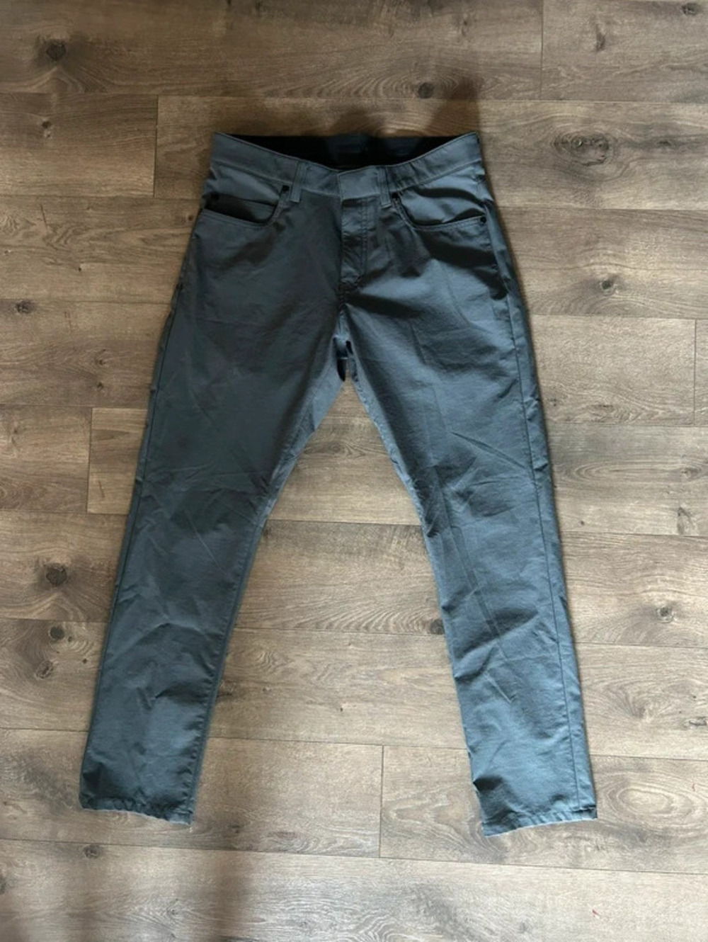 nike dri-fit 30X30 men’s gray athletic pants